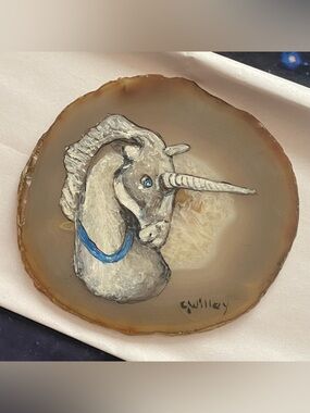 5” Slice Sliced Agate Handpainted White Unicorn Blue Eyes Round Stone crystal